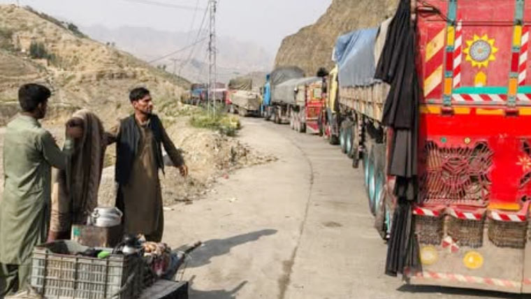 Pakistan Api Afsha پاک افغان سرحدی بندش سے افغانستان میں بنیادی اشیاء کی قیمتوں میں اضافہ ...